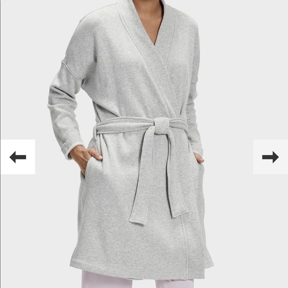 Ugg Robe - Picture 3 of 7